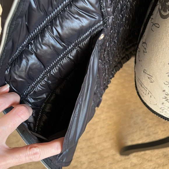 Laundry by Shelli Segal Black Puffer Jacket - Picture 4 of 8
